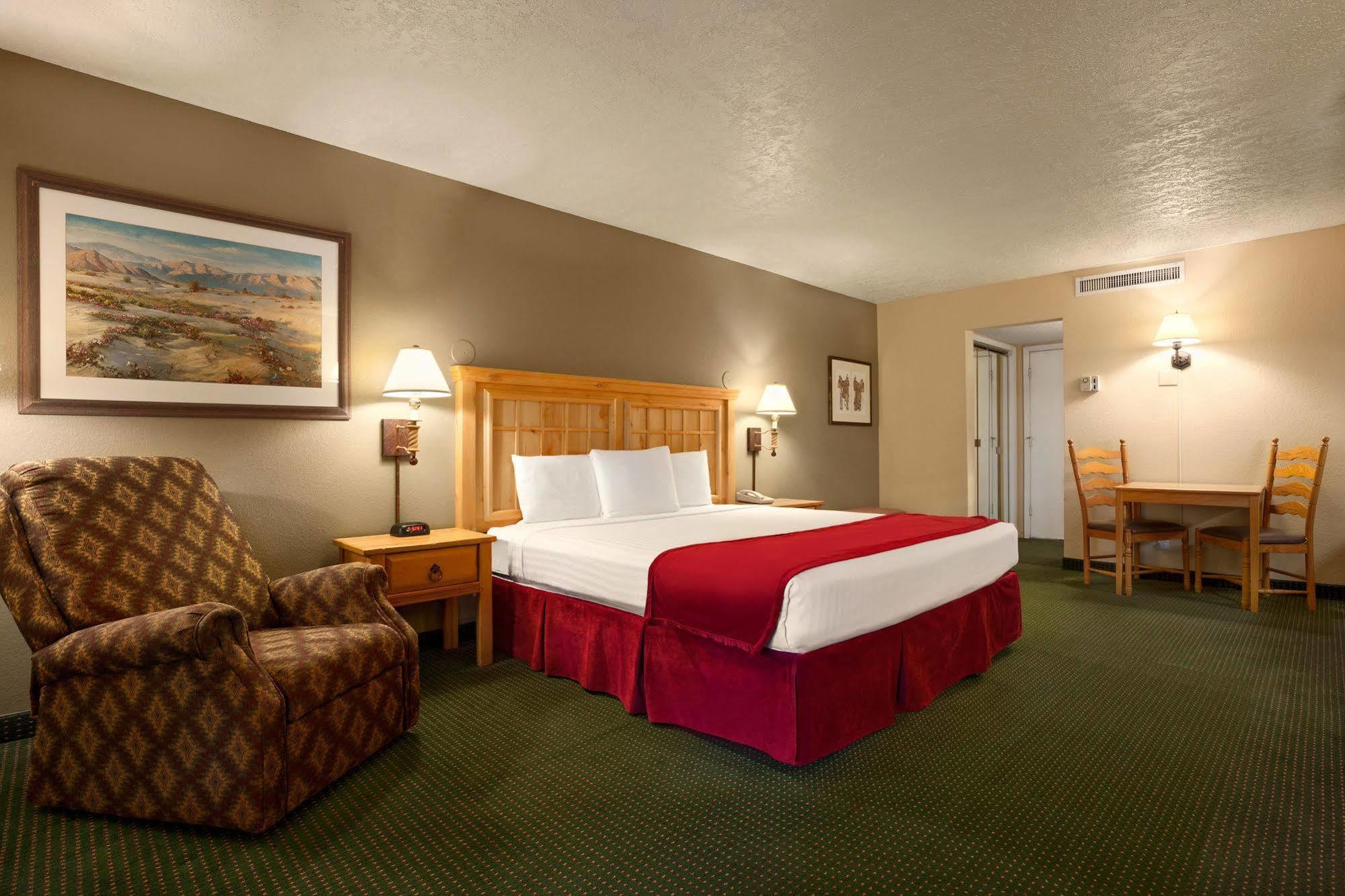 Inn At Rio Rancho Hotel Экстерьер фото