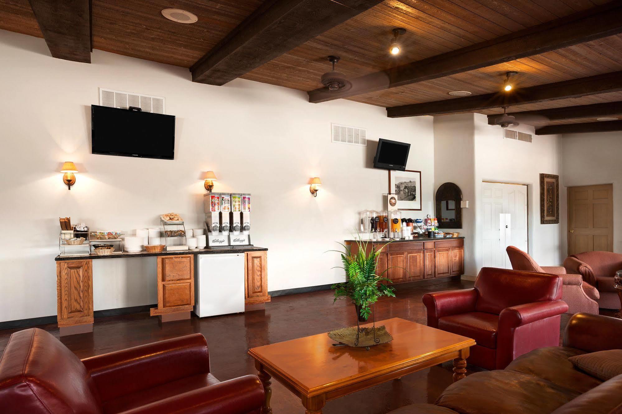 Inn At Rio Rancho Hotel Экстерьер фото
