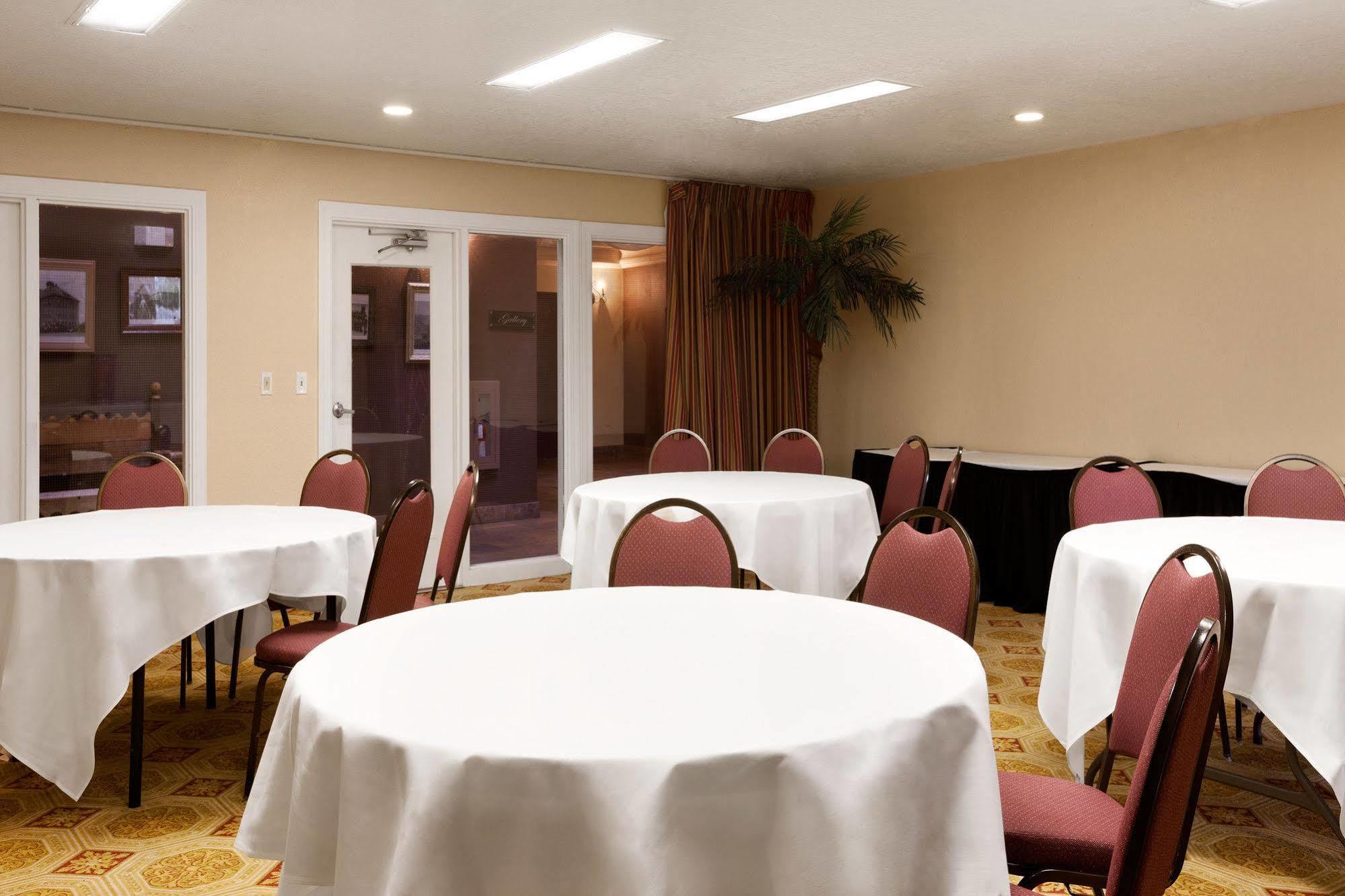 Inn At Rio Rancho Hotel Экстерьер фото